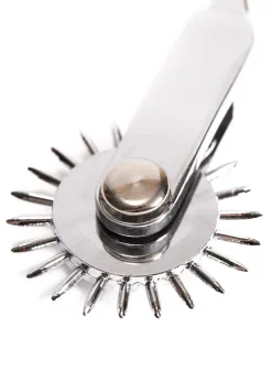 Metallic Single Row Pinwheel