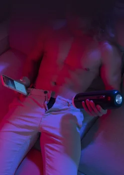 Svakom Hannes Neo Interactive Throbbing Masturbator